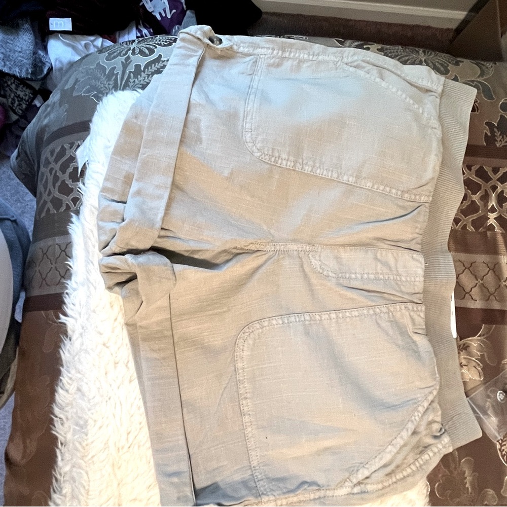 Woman’s shorts. Light grey in color